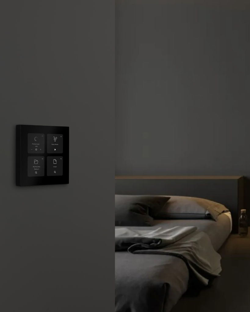 Moorgen LCD Smart Panel smart panel — Swedish Series